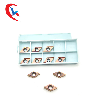 블레이드 DCGT11T301R-Y 브론즈 코팅 HRA 91.8 텅스텐 카바이드 삽입을 완성하는 CNC 선반