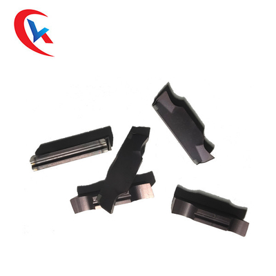 텅스텐 카바이드에 홈을 파는 CNC는 삽입물에 홈을 파 HRA 93 MGGN400-Q-7 코팅된 탄화물을 삽입합니다